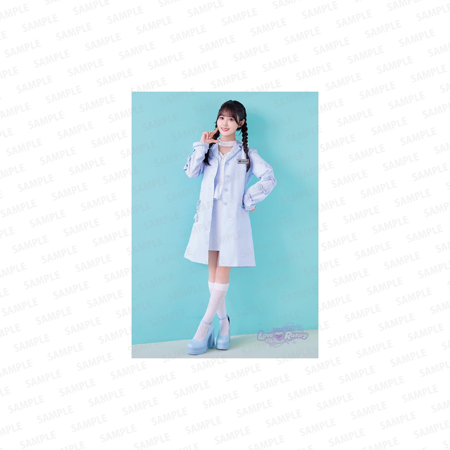 3 Photo Set B (Researcher Yui-chan)